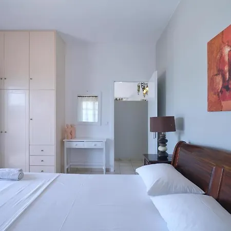 Alexandros Naousa (Paros)